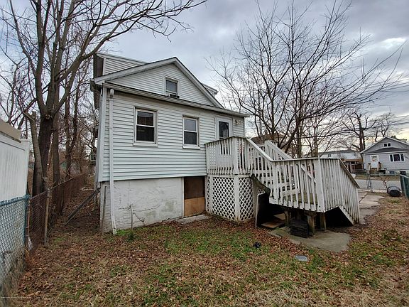 2nd image of 120 Northfield Ave