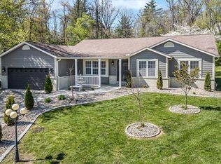 110 Woods End, Collinsville, IL