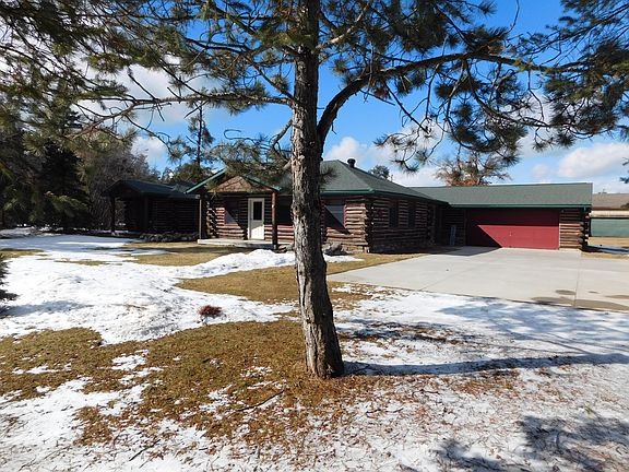 5th image of 900 Richardson Rd