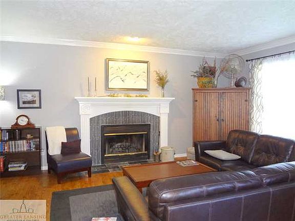 4th image of 4385 Alderwood Dr