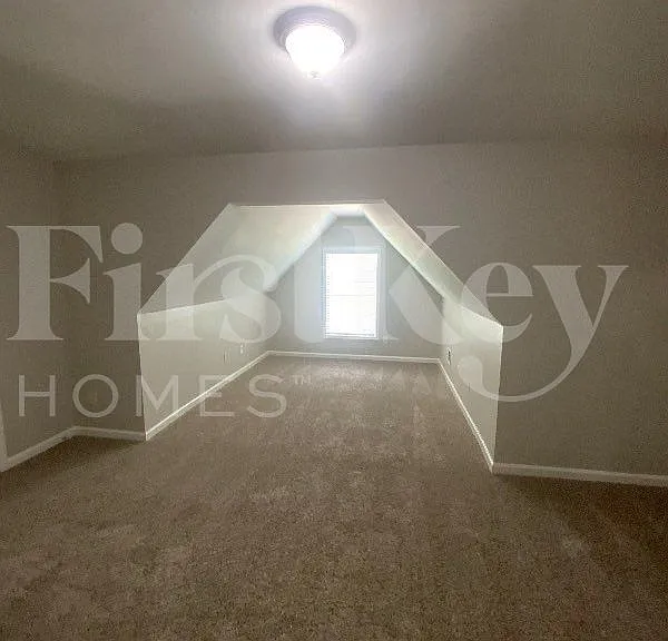 528 Valleyside Dr — Photo 8