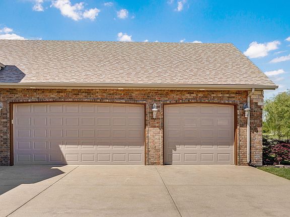 4th image of 5609 N Farm Road 183
