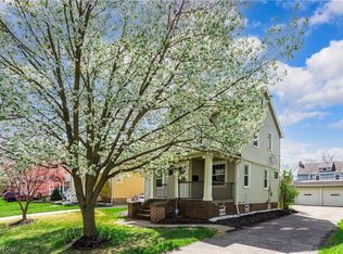3842 Summit Park Rd, Cleveland, OH 44121