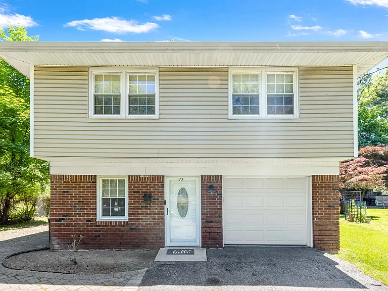 33 Mattocks Pl — Photo 2