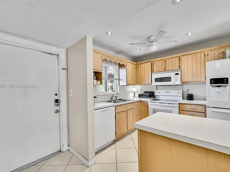 3300 Atlanta St #15F — Photo 8