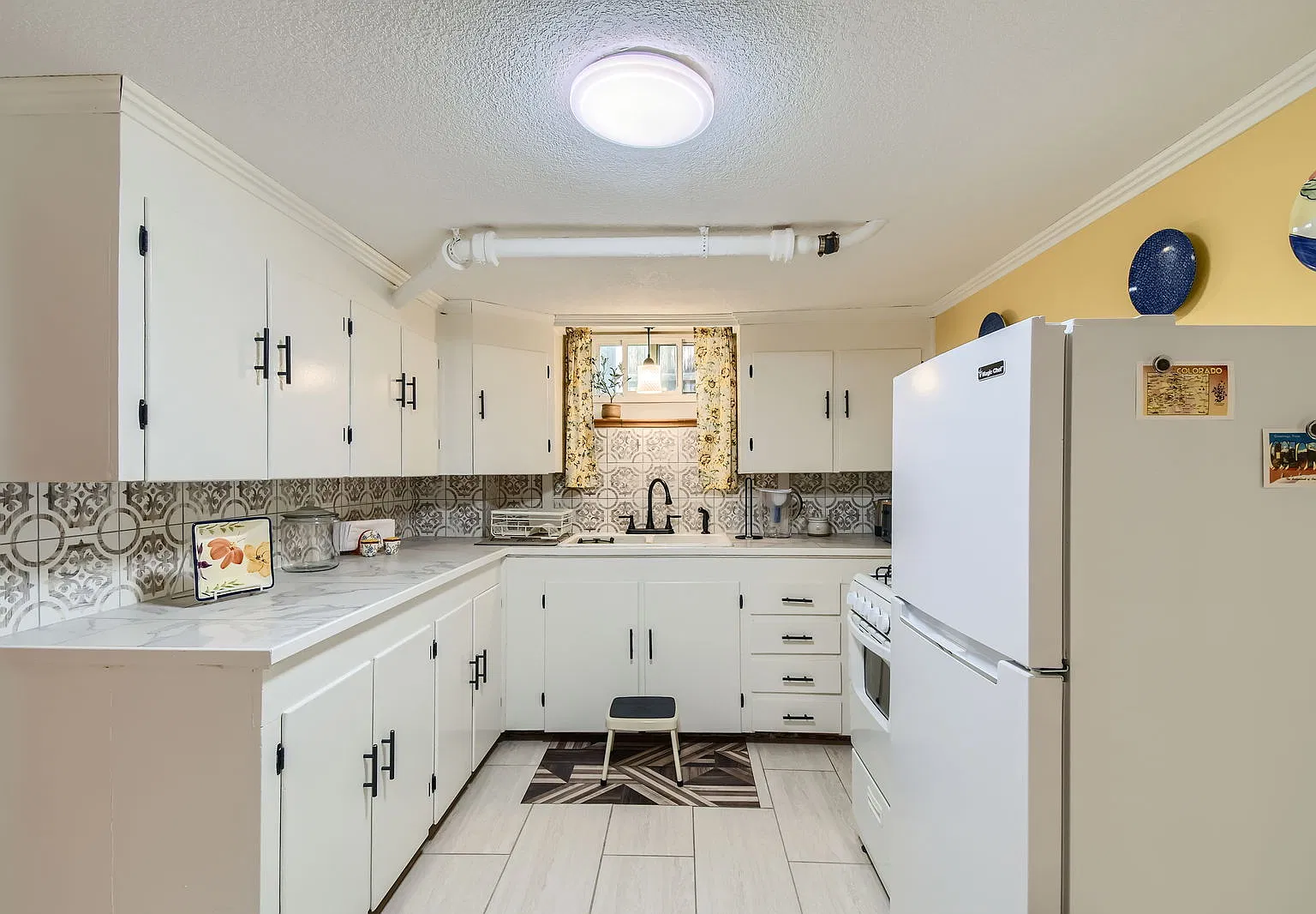 2 bed, 1000 sqft, $1,600 — Photo 4