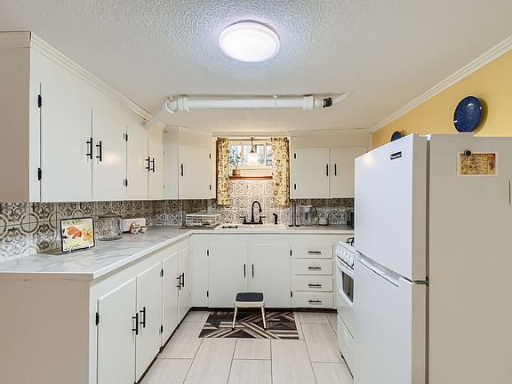 4th image of 3730 W 46th Ave