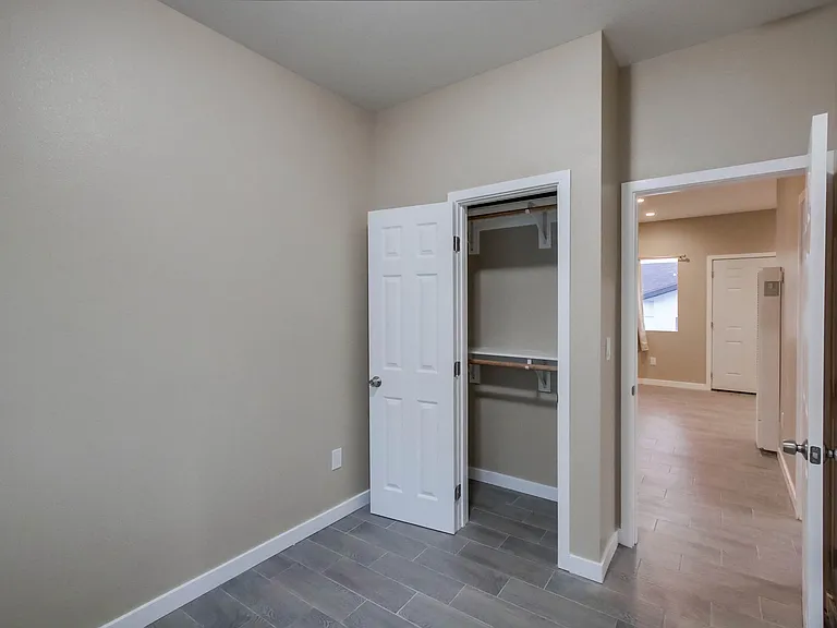 853 Winston Dr — Photo 8