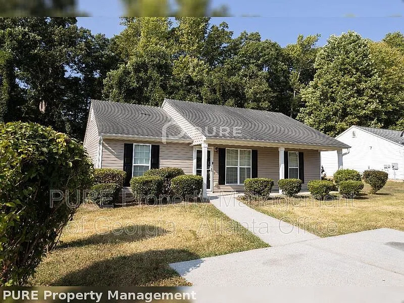3 bed, 2.0 bath, 1148 sqft, $1,595 — Photo 2