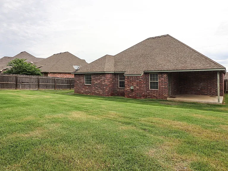 15022 S Justin Ave — Photo 34