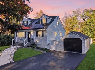 16 Lake Rd, Montebello, NY 10901
