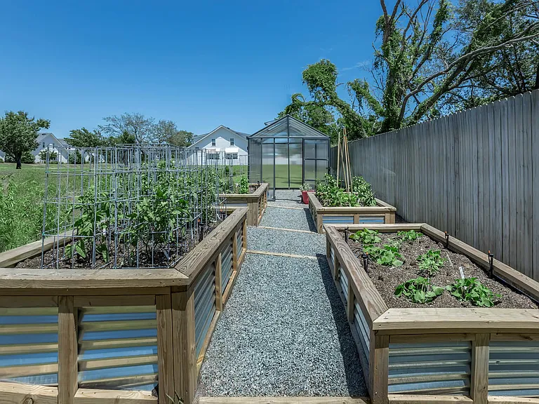ENJOY THE COMMUNITY GARDEN