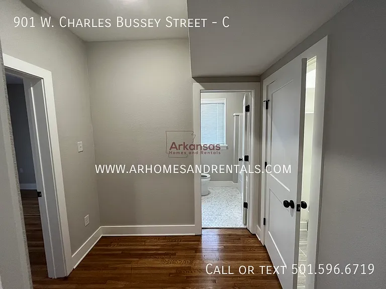 901 W Charles Bussey Ave #C — Photo 14