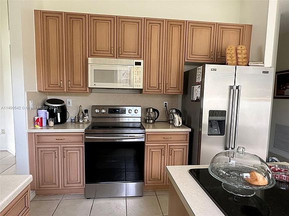 5th image of 1829 NW 141st Ave