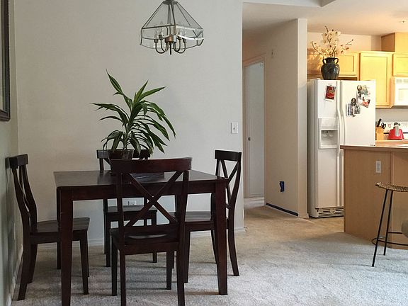 3rd image of 21507 42nd Ave S APT E5