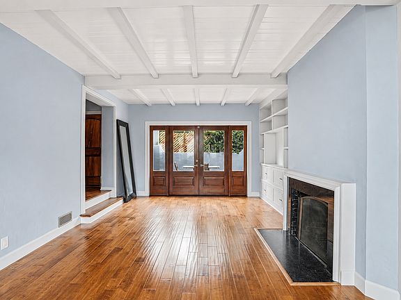4th image of 90 Clarendon Ave