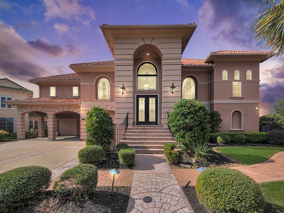 1st image of 155 Palm Blvd