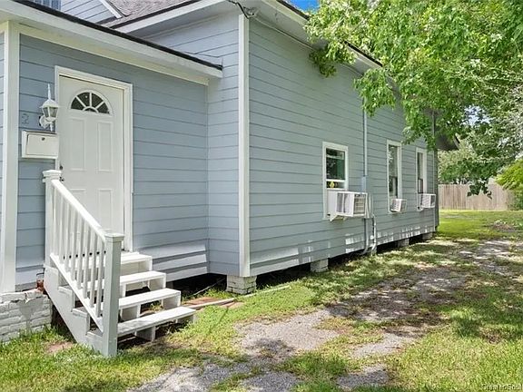2nd image of 1627 Bilbo St #2