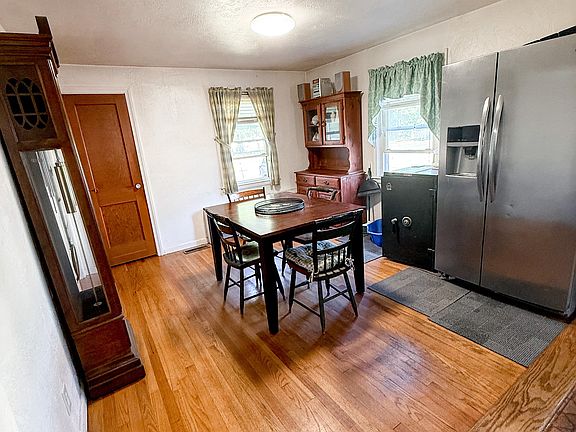 5th image of 79 Adams Street South