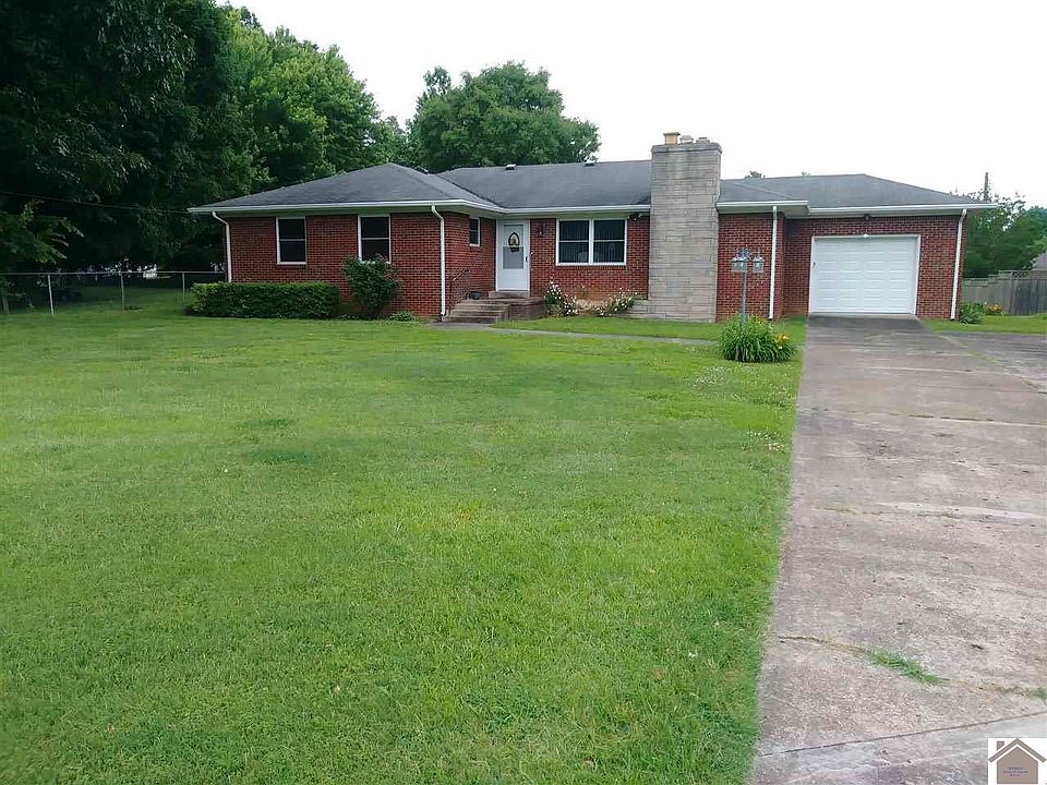 1st image of 1410 Mockingbird Ln