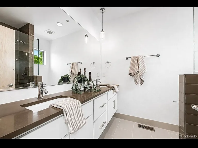 2326 Decatur St #2 — Photo 8