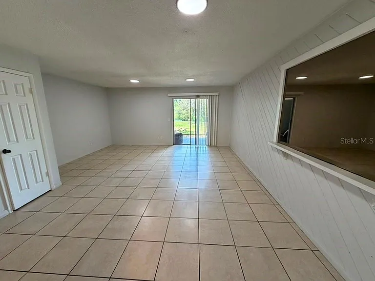 2434 Rio Pinar Lakes Blvd — Photo 2
