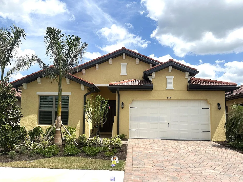 564 Ravello Blvd