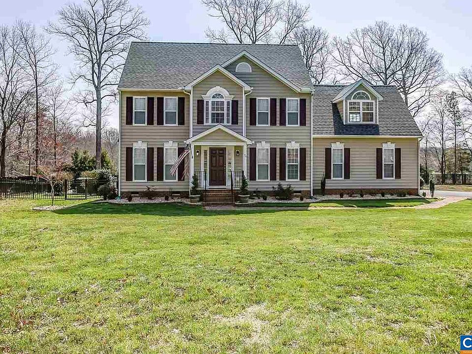 1st image of 71 Fox Hollow Ln
