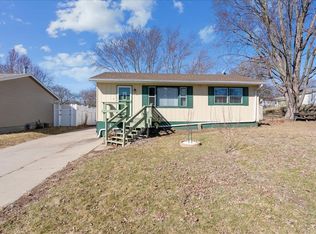 1010 Linbud Ln, Waterloo, IA 50701