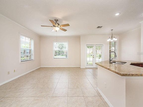 2nd image of 7439 Arlington Grove Cir