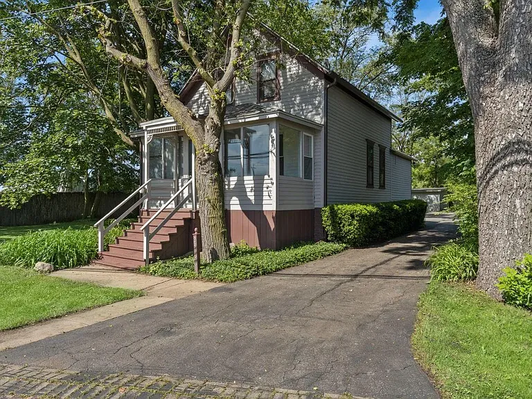 23026 N Main St — Photo 20