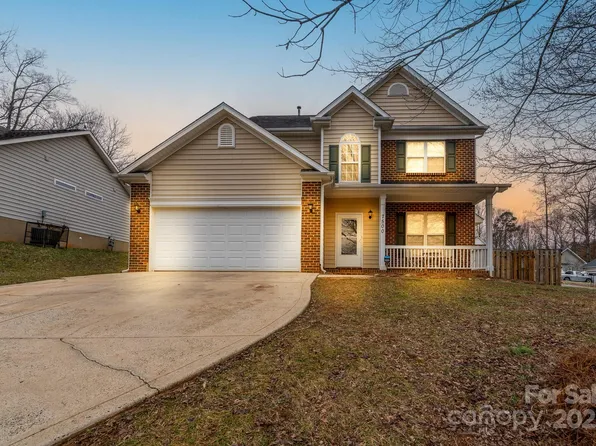 7500 Grabill Dr, Charlotte, NC 28269
