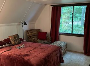 3274 Hedrick Rd, Harbor Springs, MI 49740