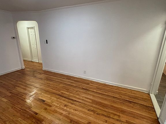 3rd image of 976 E 56th St Floor 2
