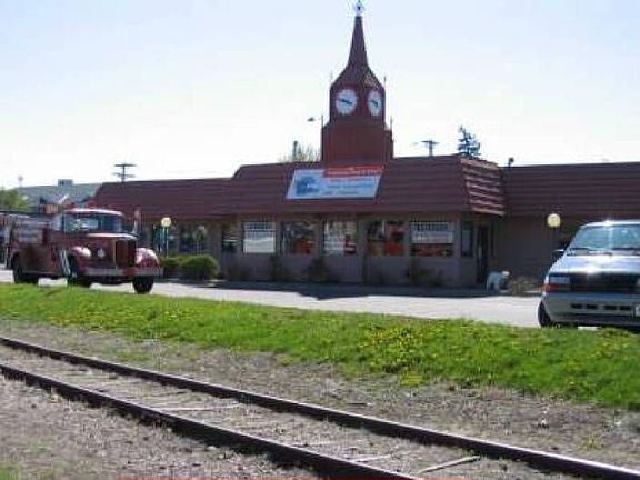 4th image of 4875 Highway 61 N