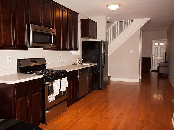 4th image of 109 E Phil Ellena St