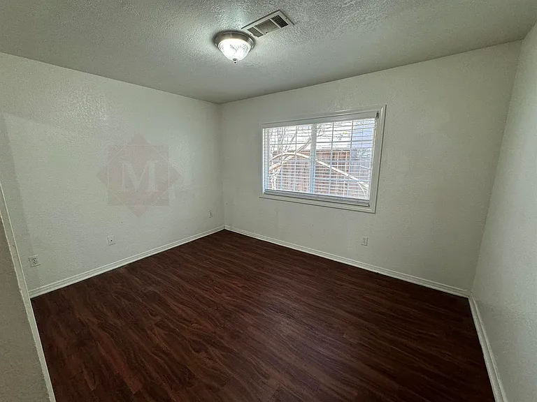 305 Ladera St #C — Photo 10