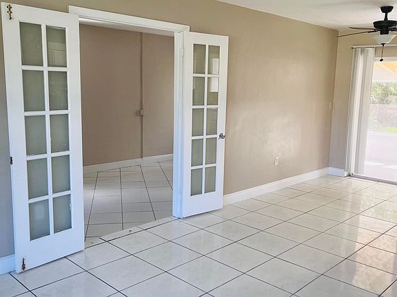 4th image of 2649 Jamaica Drive