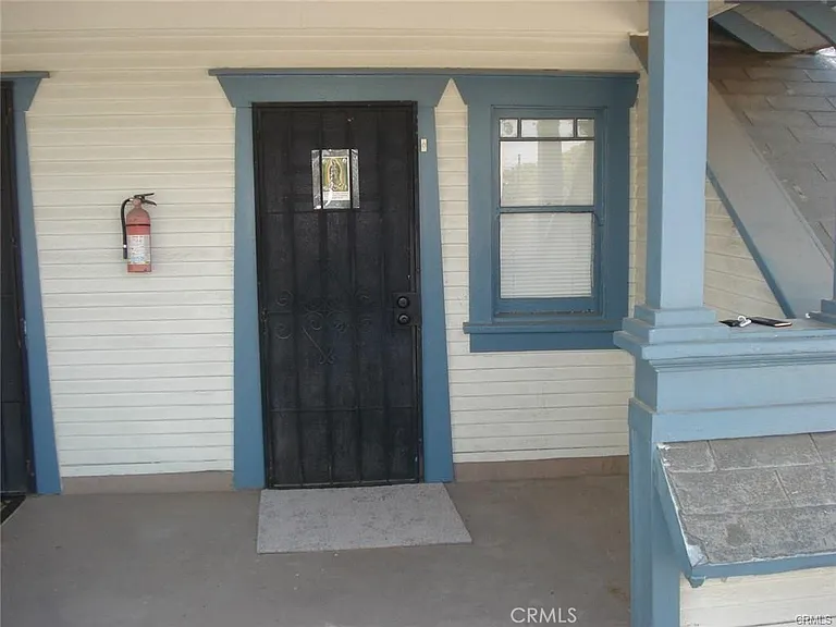 106 W Camile St #A — Photo 3