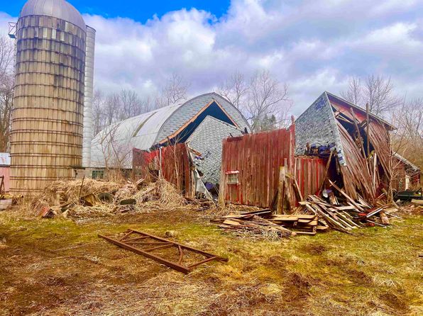 1115 Union Ln, Little Suamico, WI 54141
