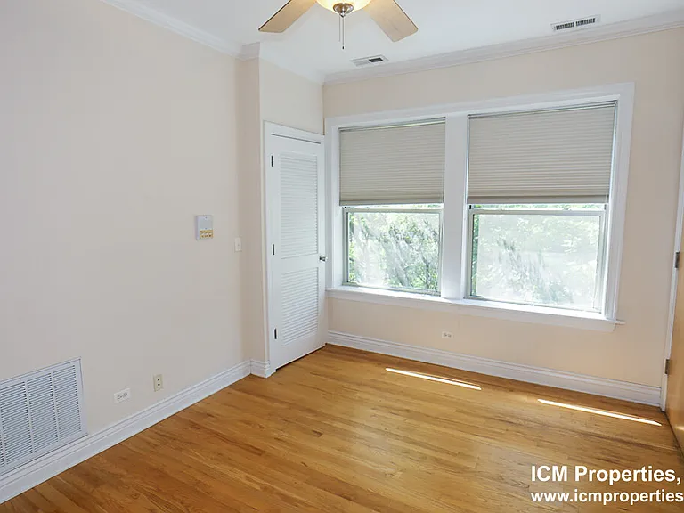 1222 W Waveland Ave #1 — Photo 3