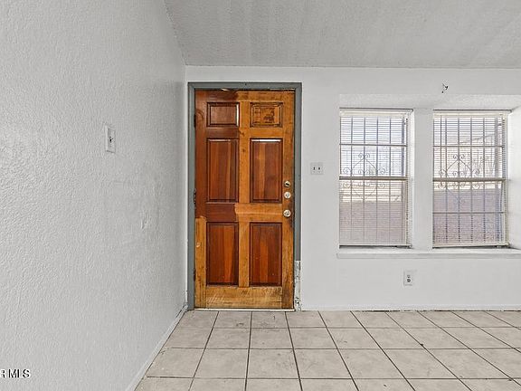 2nd image of 10017 Caribou Dr Unit D