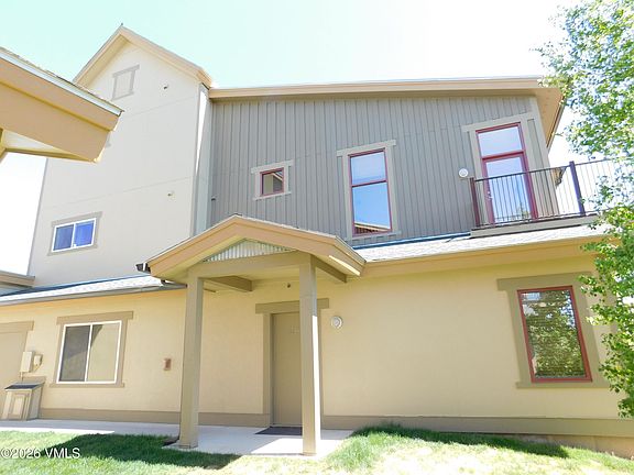 5th image of 705 Nogal Rd #D11