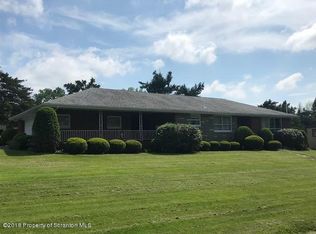 101 Hillcrest Dr, Roaring Brook Twp, PA 18444