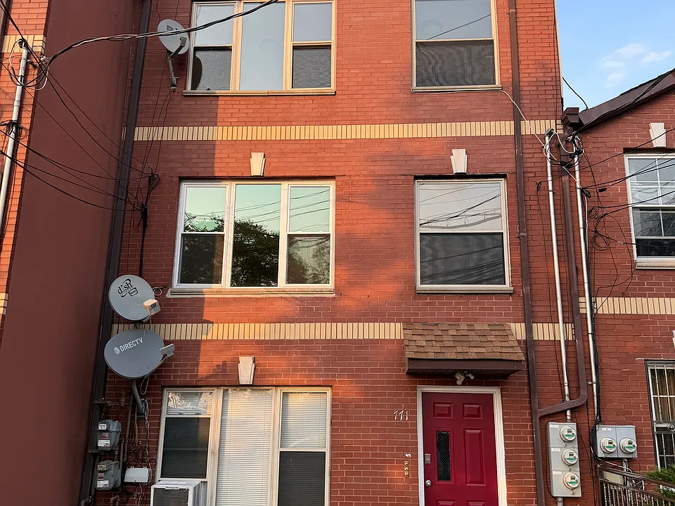 771 Fountain Ave #3