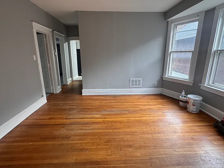 14 Linden Ave #2 — Photo 12