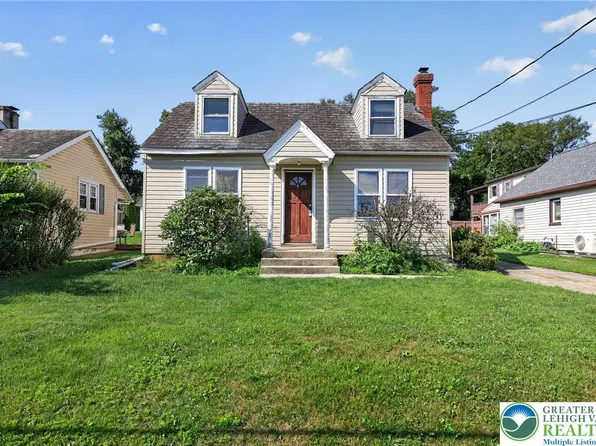 3730 John St, Emmaus, PA 18049
