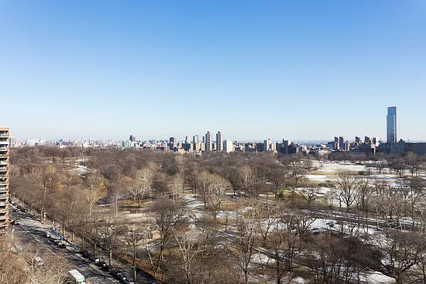 Rented by Douglas Elliman | media 6