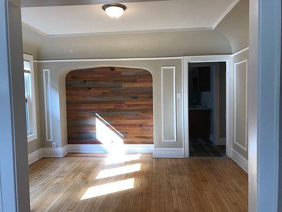 4th image of 3327-29 N 22nd St #3329