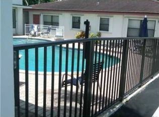 1 Tropical Dr APT 1, Ocean Ridge, FL 33435